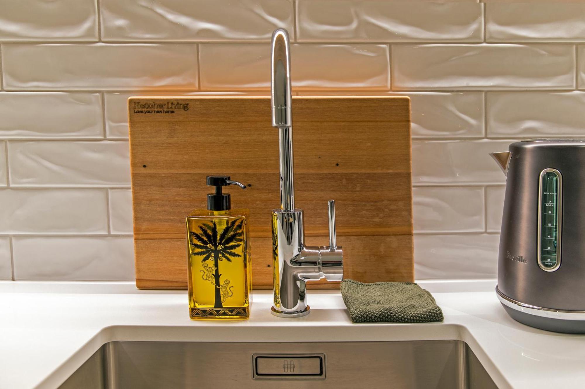 Funk In The City - Luxury Laneway Apartment With Single Garage Christchurch Kültér fotó
