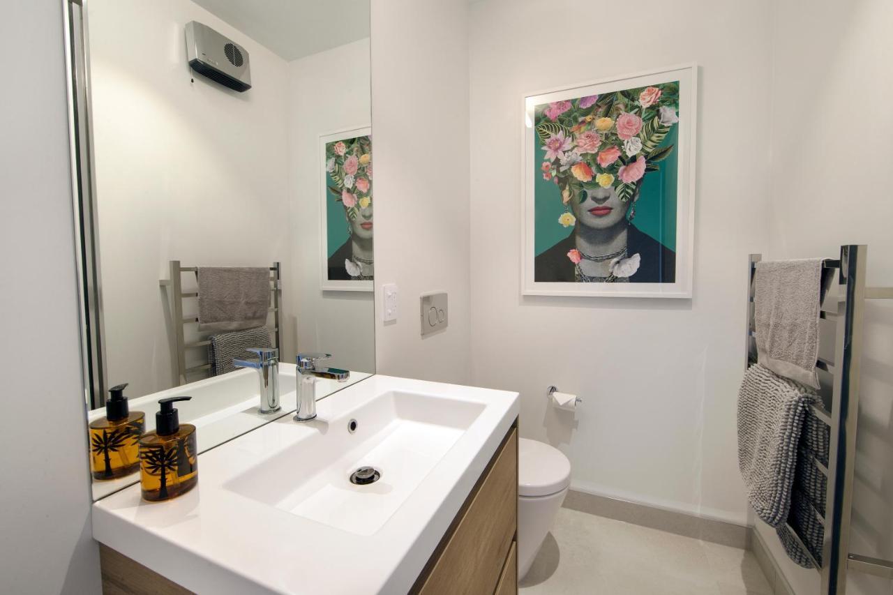 Funk In The City - Luxury Laneway Apartment With Single Garage Christchurch Kültér fotó